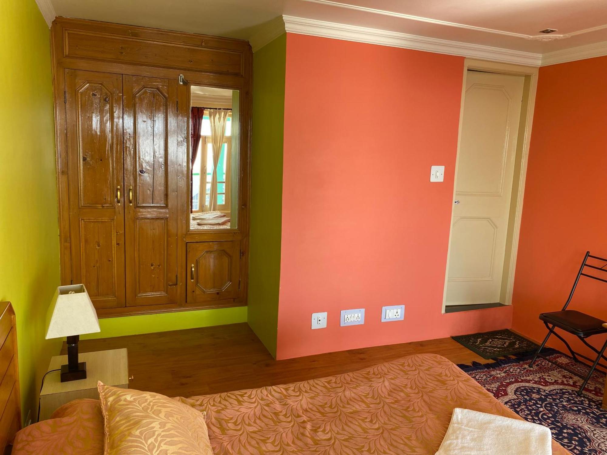 Jagatram Niwas Guesthouse Dharamkot Dharamshala Buitenkant foto