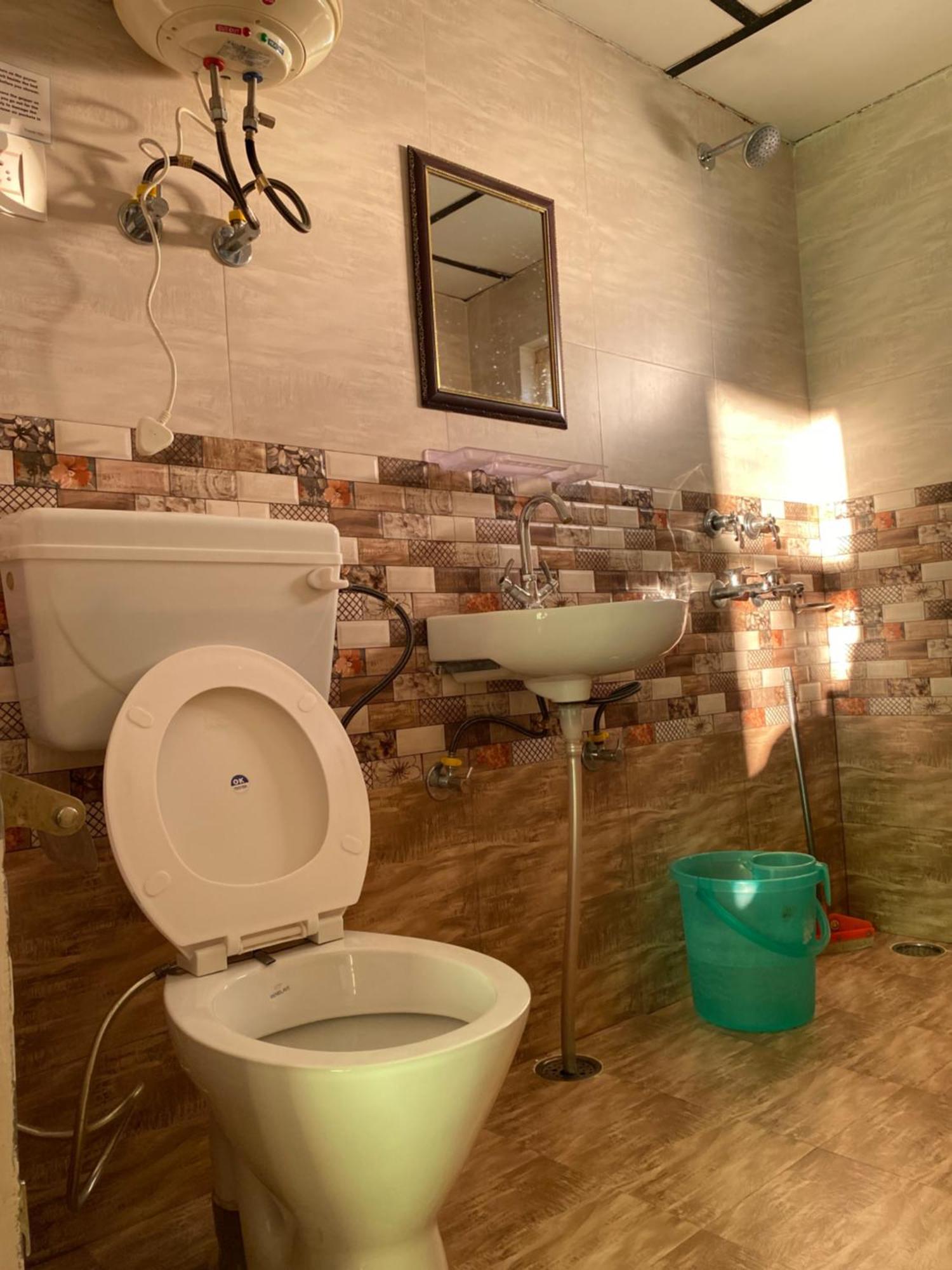 Jagatram Niwas Guesthouse Dharamkot Dharamshala Buitenkant foto