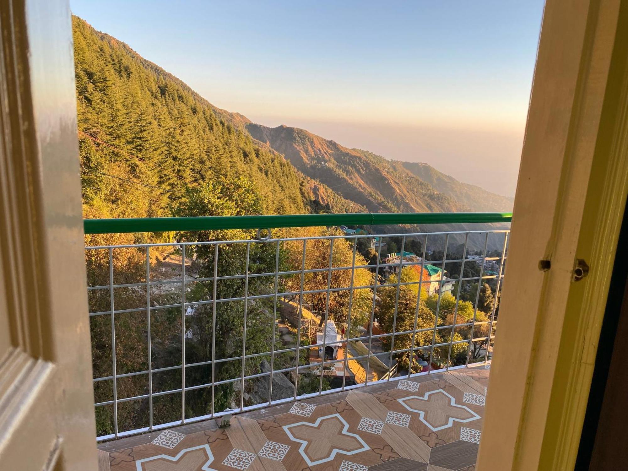 Jagatram Niwas Guesthouse Dharamkot Dharamshala Buitenkant foto